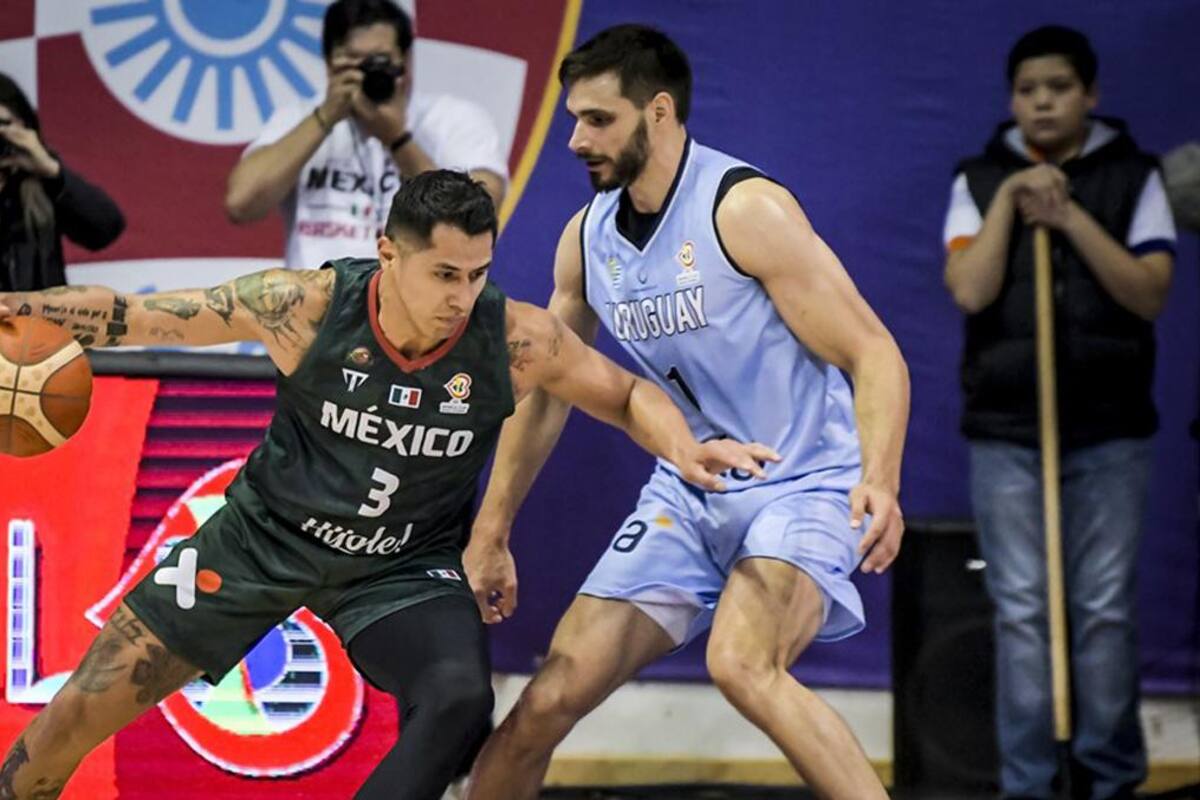 México vence a Uruguay y retoma rumbo al Mundial