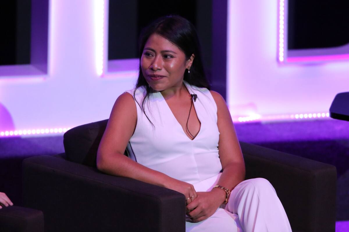 Yalitza Aparicio acude a la 4ta Conferencia Mundial de Refugios para Mujeres
