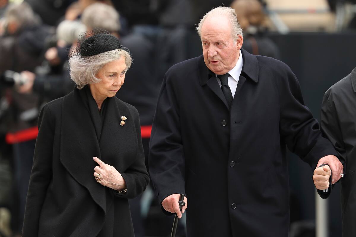 Juan Carlos I, ex monarca de España se retira de la vida pública