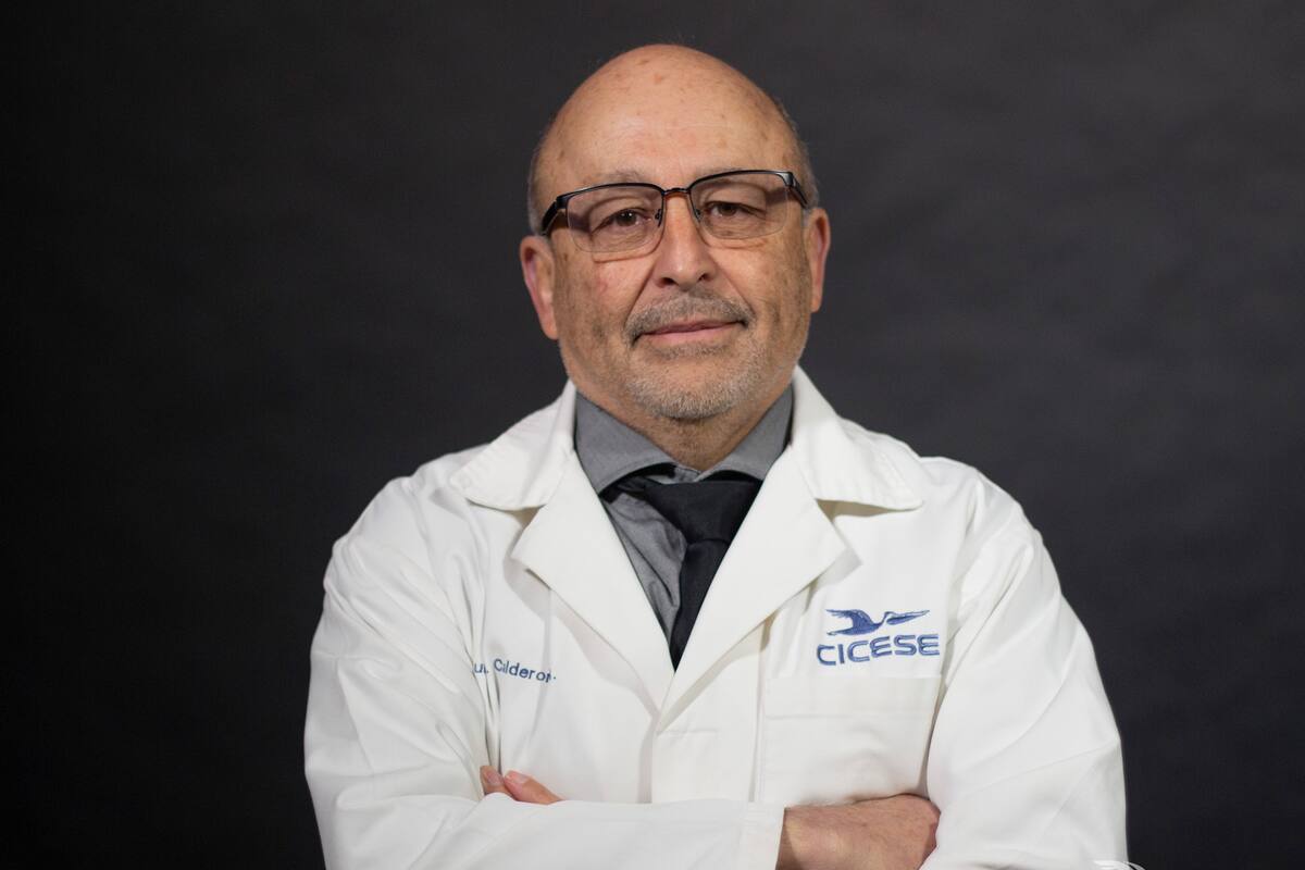 Distingue el Conahcyt a Luis Calderón como investigador emérito