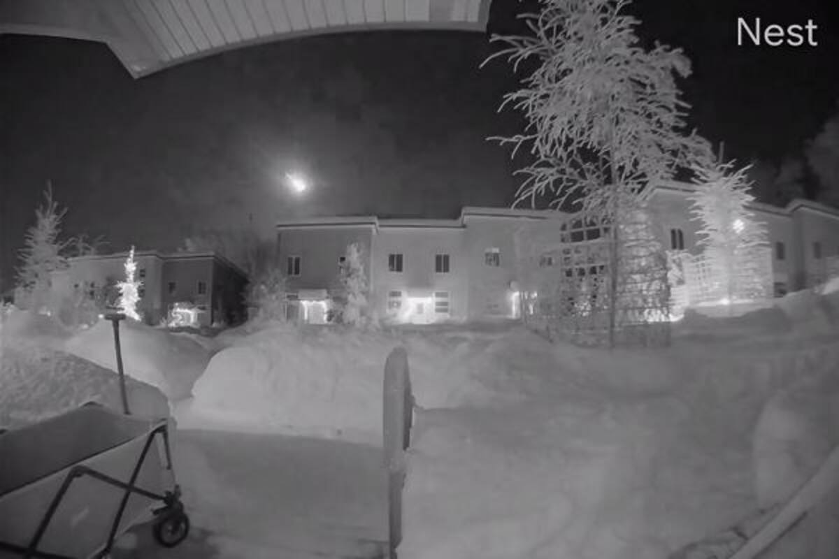 VIDEO: Captan "bola de fuego" en el cielo nocturno de Alaska