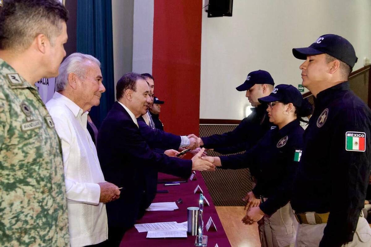 Reconocimiento al personal de seguridad. / Gobierno de Sonora.