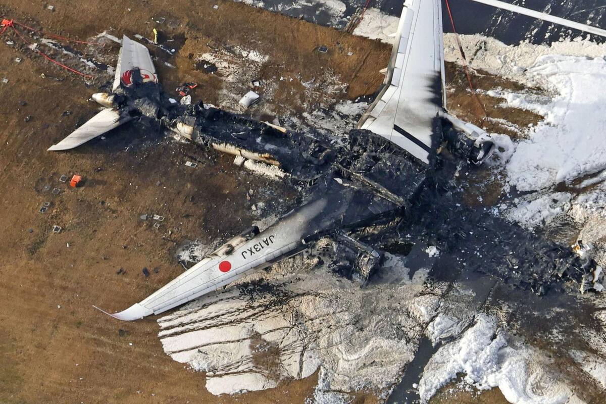 Los pilotos del vuelo de Japan Airlines no se dieron cuenta del incendio hasta que la tripulación les informó