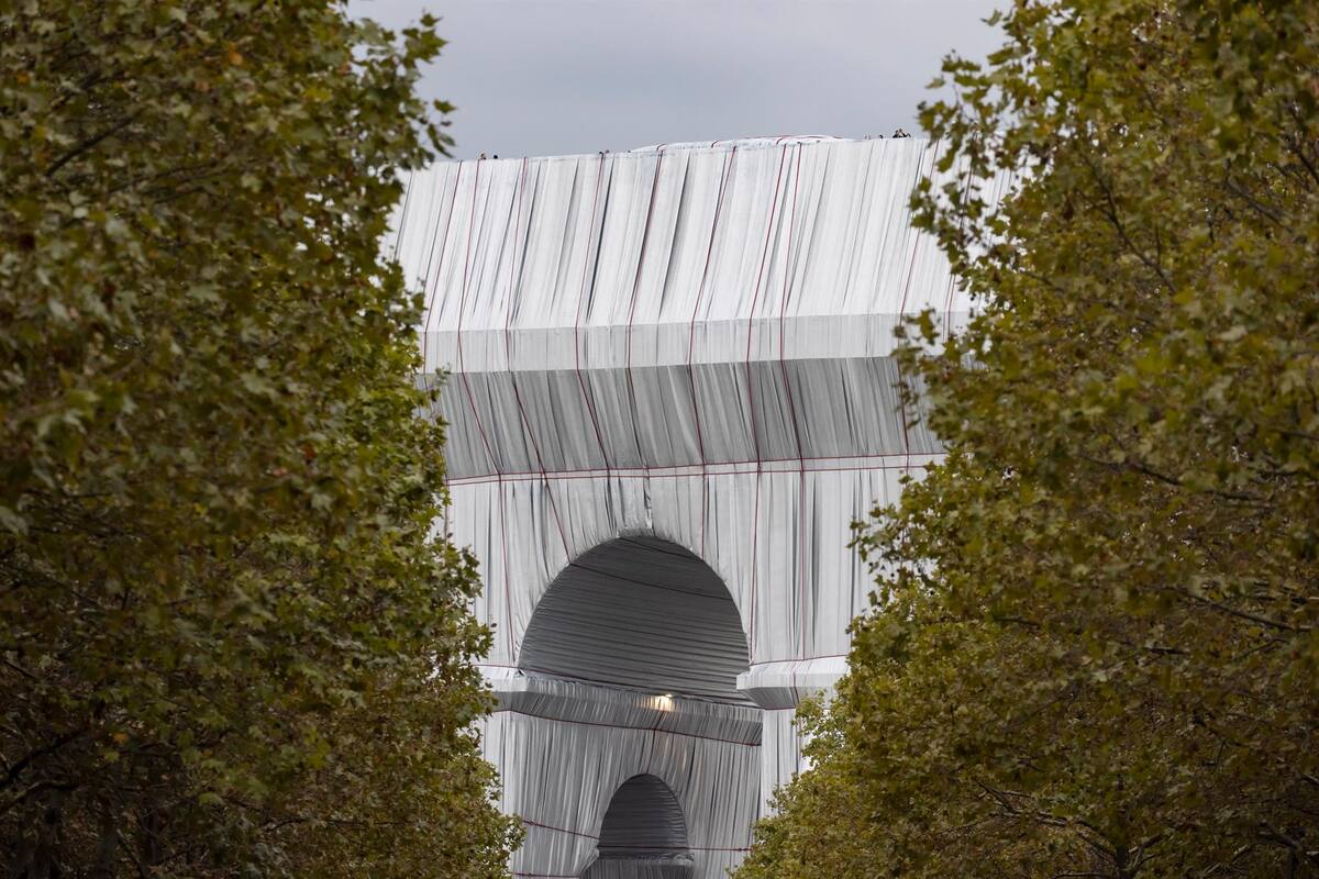 El Arco del Triunfo embalado fue visto por seis millones de personas
