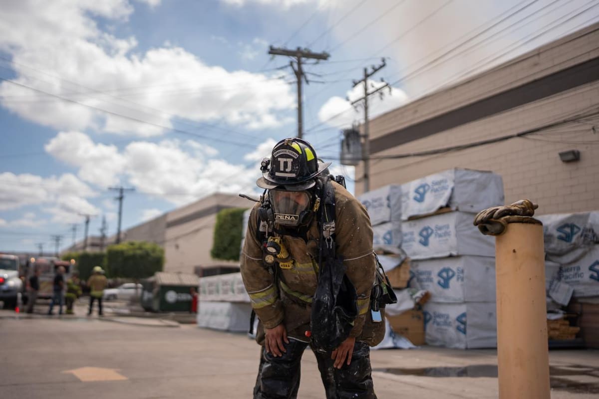 Incendio en fábrica del Parque Industrial Arboledas moviliza a bomberos