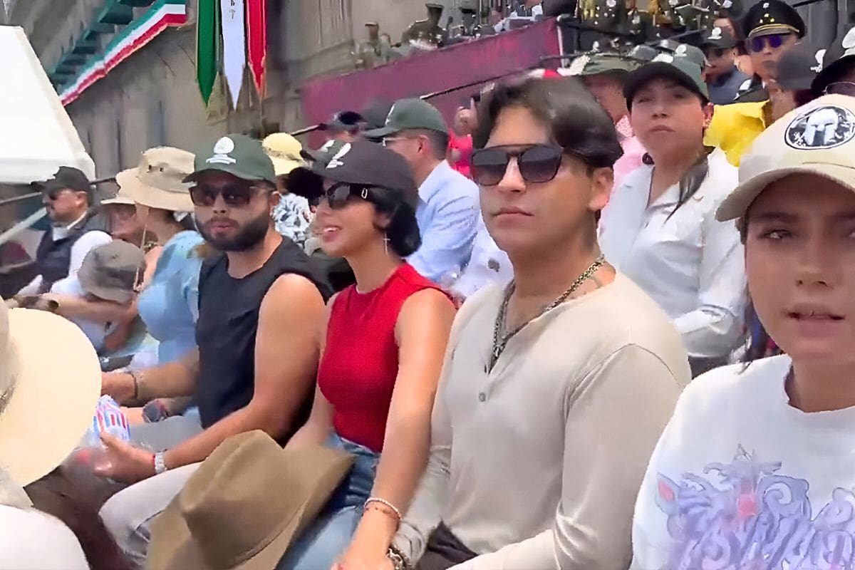 Ángela Aguilar y Christian Nodal roban miradas en el Desfile Militar de 2024