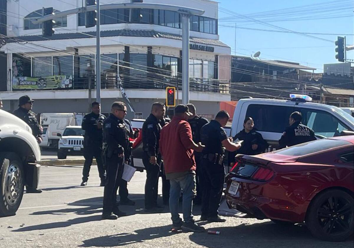 Los tres ocupantes del vehículo responsable, de origen norteamericano, fueron detenidos.