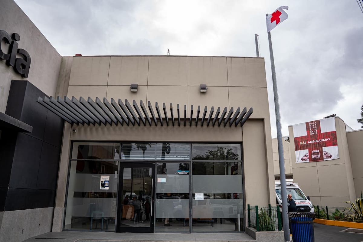 Pareja de adultos mayores arrollada por patrulla en Otay permanece hospitalizada