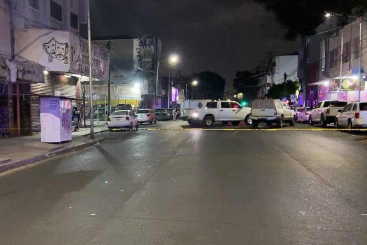 Homicidios Tijuana: Encuentra dos cuerpos encobijados dentro de vehículo