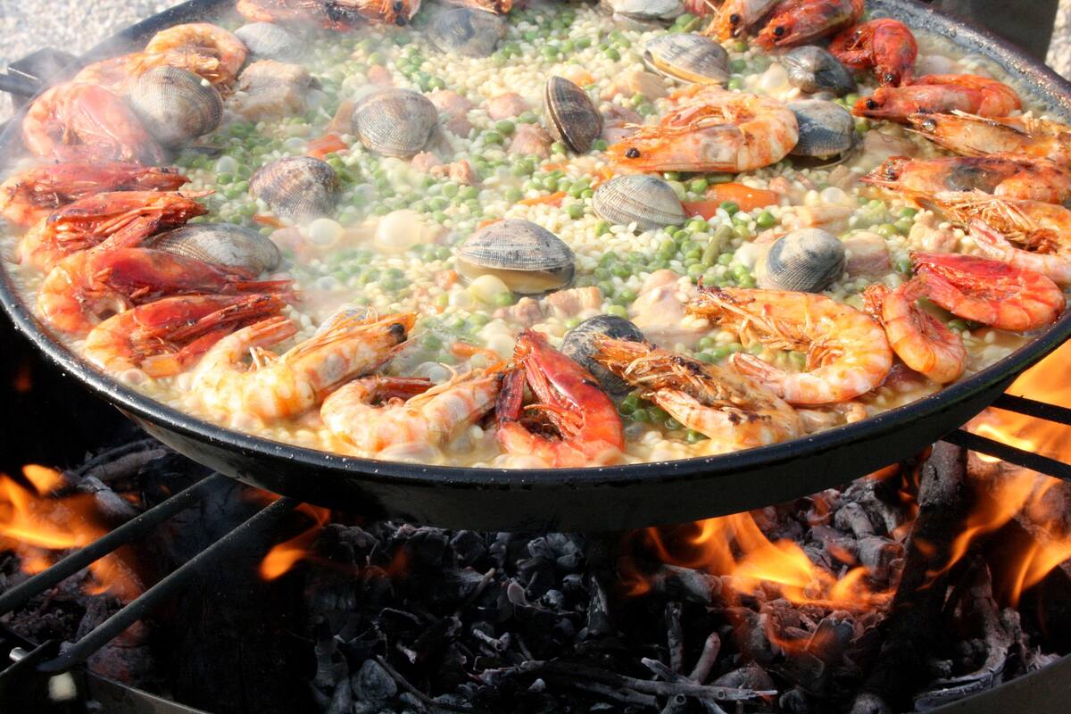 El misterio de la paella acusada de tener mariguana que intoxicó a 10 personas