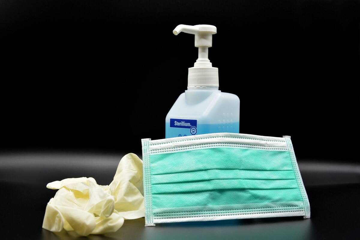 Caretas y artefactos médicos improvisados representan un riesgo de contagio