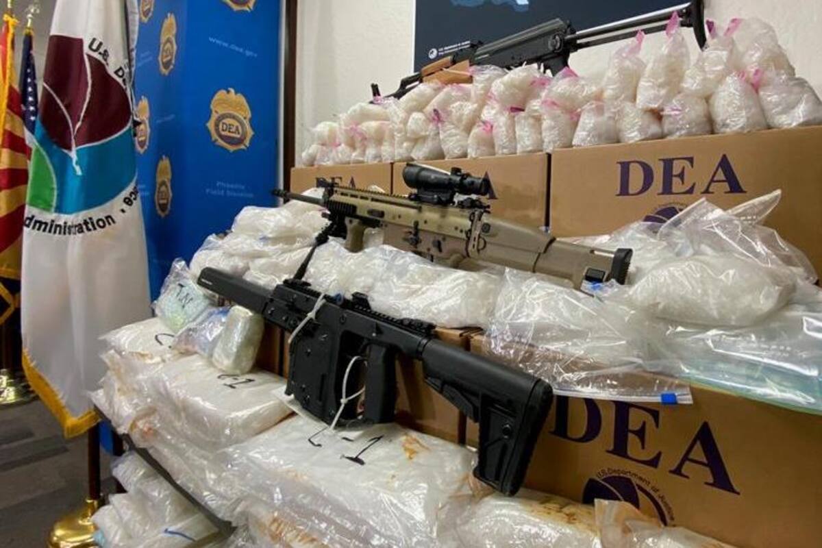 EU presume "duro golpe" a cárteles de México: ¡más de mil 800 detenidos!