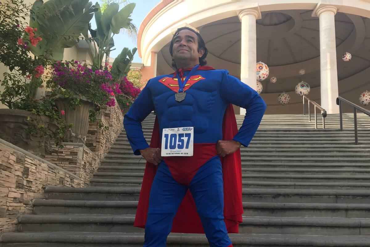 Carrera Súper Héroes de Capa Blanca