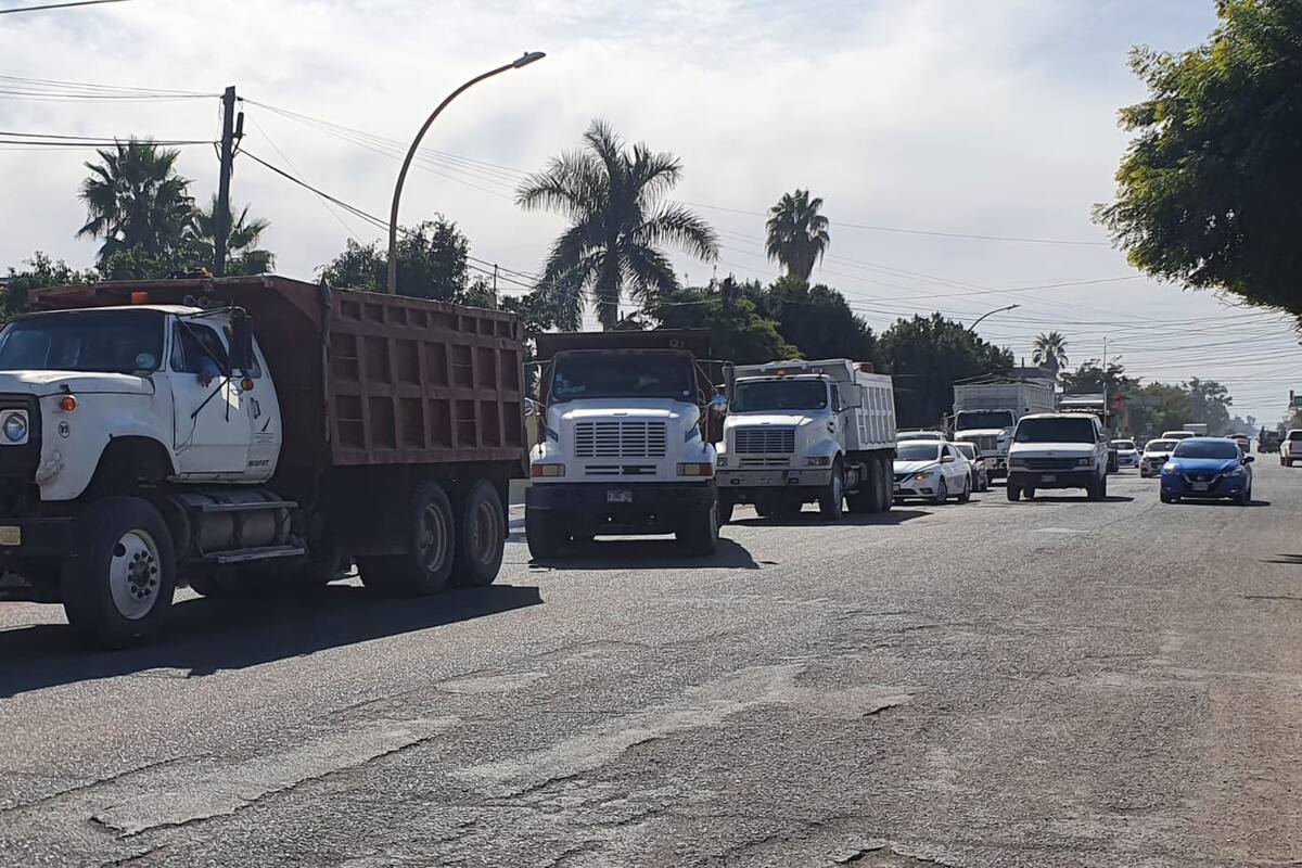 Prevén transportistas un fin e inicio de año muy complicado por crisis agrícola en Sonora