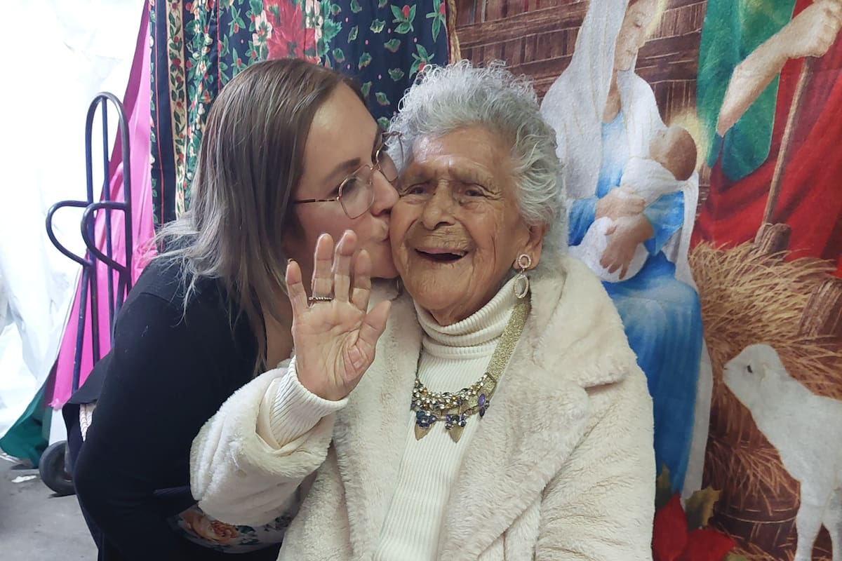 Abuelita va por los 102 años