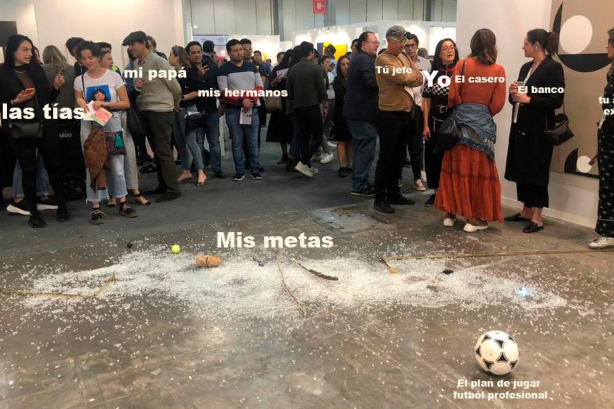 Los mejores memes luego de que Avelina Lésper rompiera una obra en Zona Maco