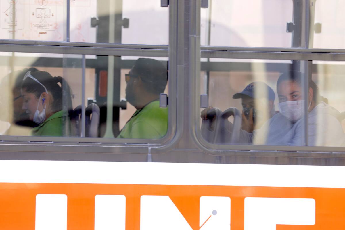 Reportan transporte público insuficiente en suroriente de la ciudad