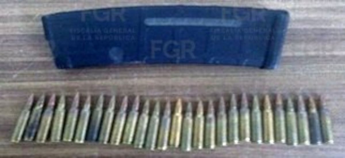 Un juez federal vinculó a proceso a Héctor “N” tras ser detenido en Tijuana con armas, cargadores, cartuchos y explosivos.
Foto: Cortesía.