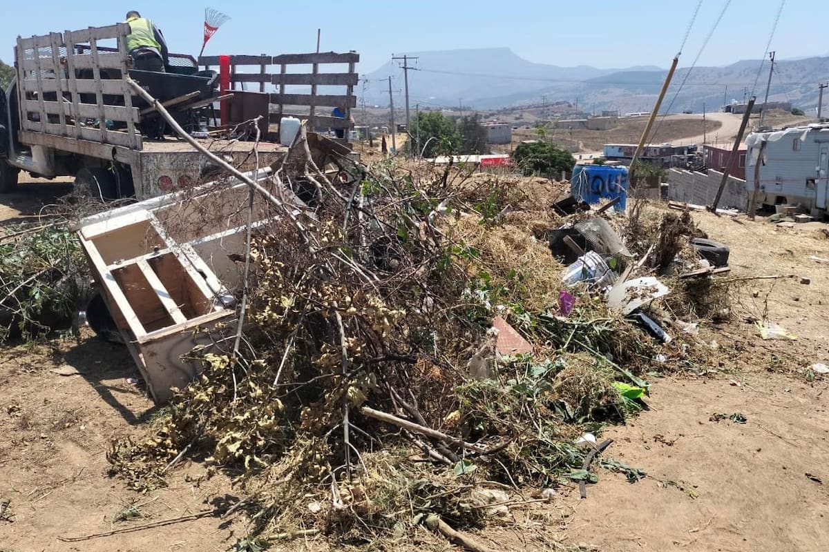 Combate Rosarito al menos dos tiraderos clandestinos semanales