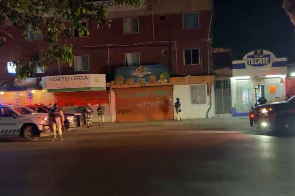 Ataque armado en tienda de abarrotes deja dos muertos y un lesionado