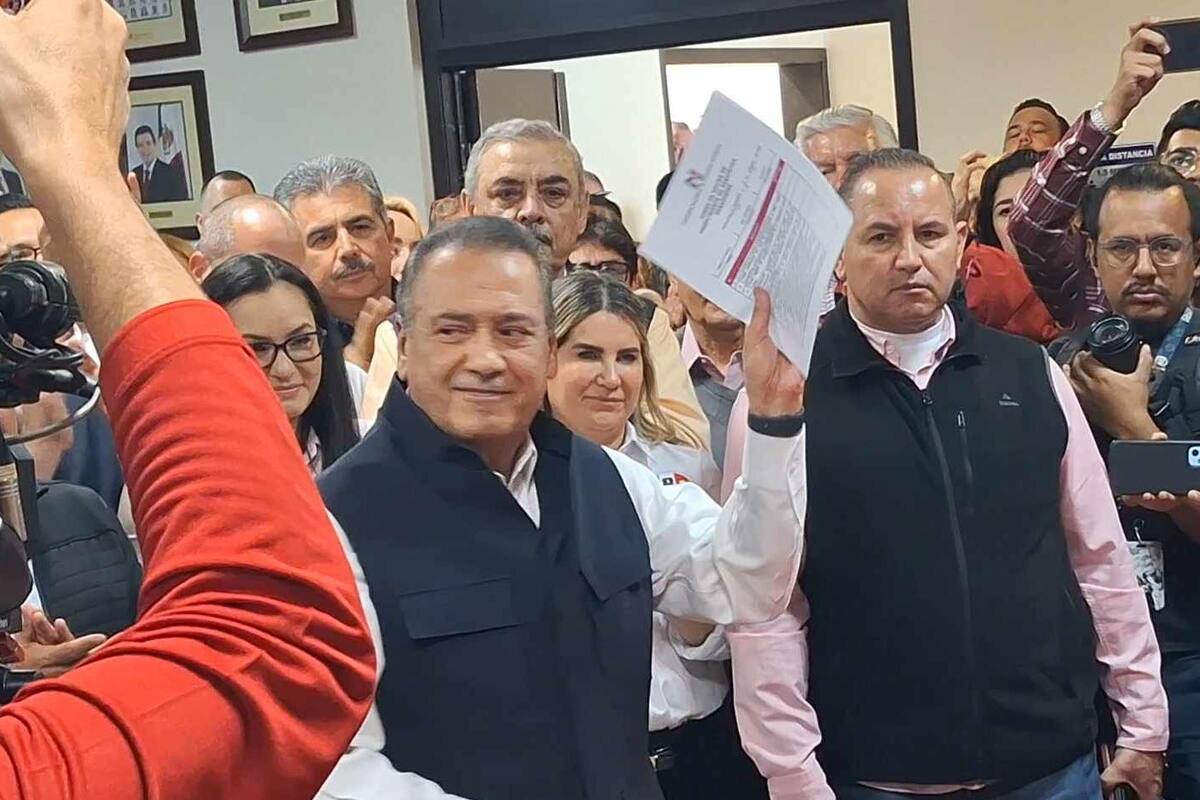 Manlio Fabio Beltrones se registra como aspirante a la candidatura del Senado por el PRI