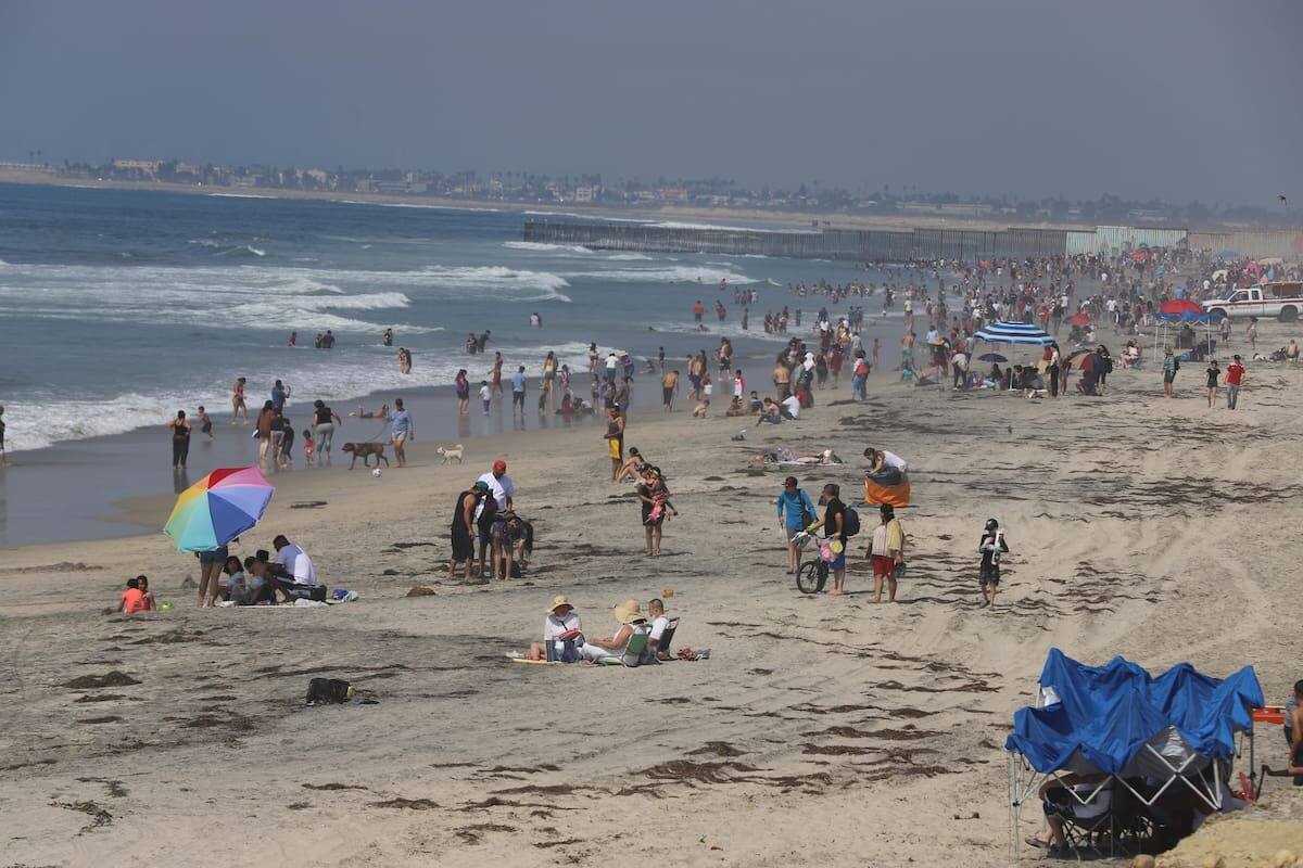 Casi todas las playas de Tijuana son aptas para bañistas