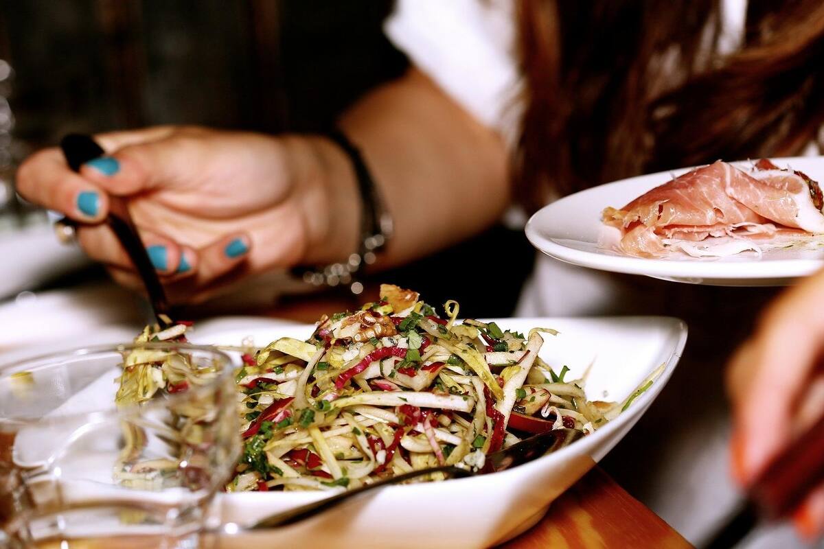 Se autoriza la extensión de horario en restaurantes de Ciudad de México