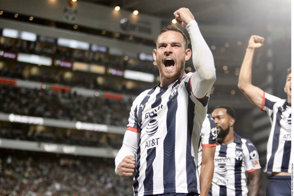 Vincent Janssen anuncia que se ha recuperado de Covid-19