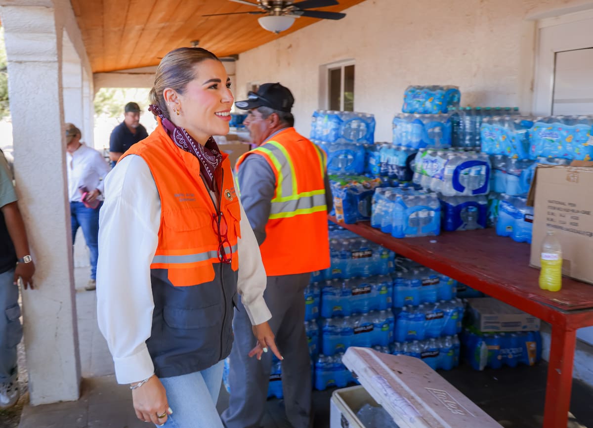 La mandataria estatal informó que se han proporcionado apoyos a las y los combatientes con víveres como agua, alimentos, barras y bebidas energéticas l Foto: Cortesía
