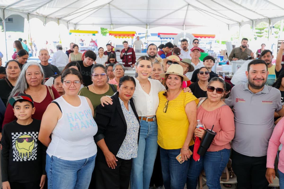 La primera edición reunió a 26 beneficiarias de Tarjeta Violeta, quienes promovieron sus productos y servicios como parte de las acciones para fortalecer su autonomía económica.
Foto: Cortesía.