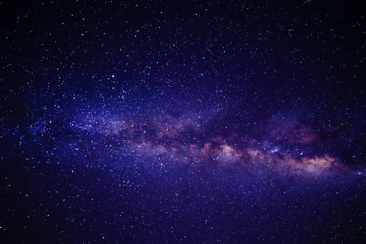 Programa entrenará a operadores de satélites para enfrentamientos en el espacio