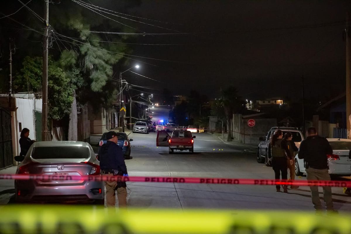 El agente Dorian López presentaba lesiones en el rostro provocadas por proyectil de arma de fuego. Foto: Cortesía