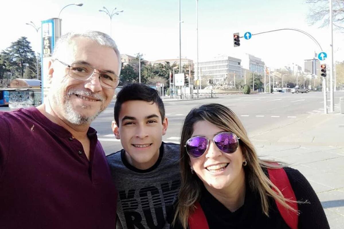 Familia cajemense viaja por Europa; al regresar se pone en cuarentena