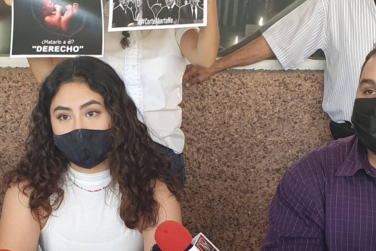 Piden retirar espectacular en pro del aborto en Mexicali