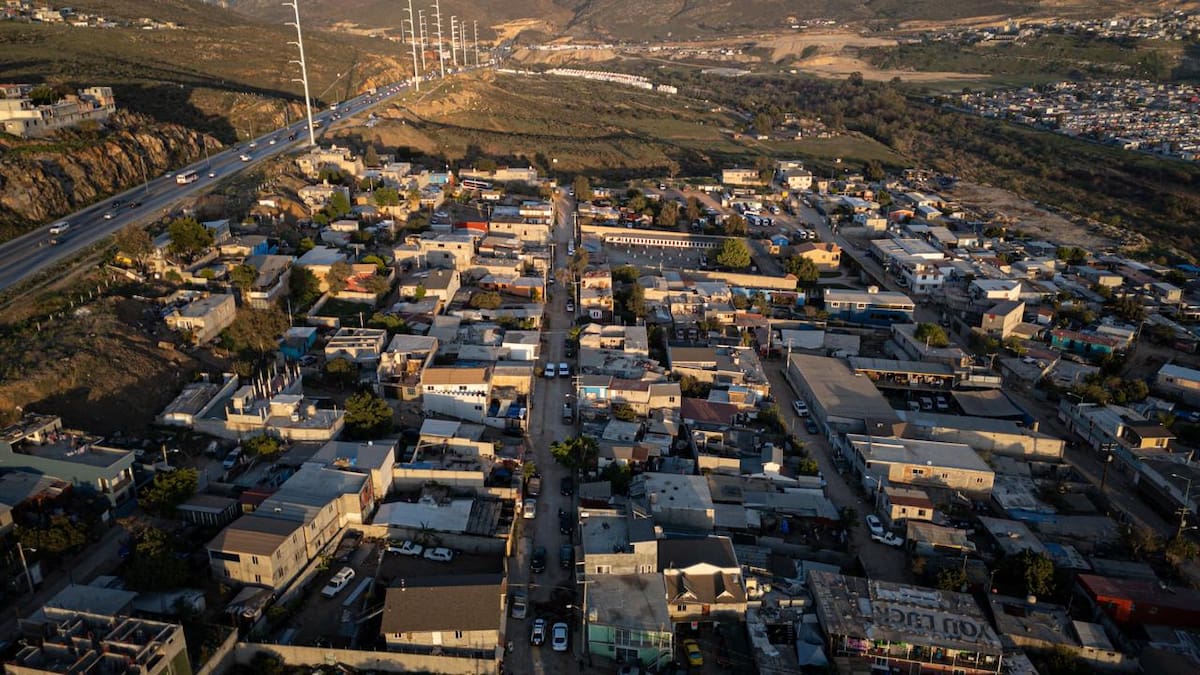 Un hombre de 24 años fue localizado sin vida con una lesión en el costado luego de una riña ocurrida en la colonia Granjas Familiares Unidas, en la delegación Centenario. Foto: Border ZOOM