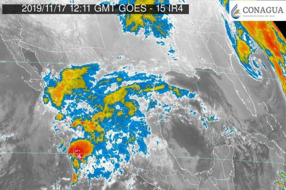 'Raymond' se debilita a baja presión remanente, está a 440 km de Cabo San Lucas