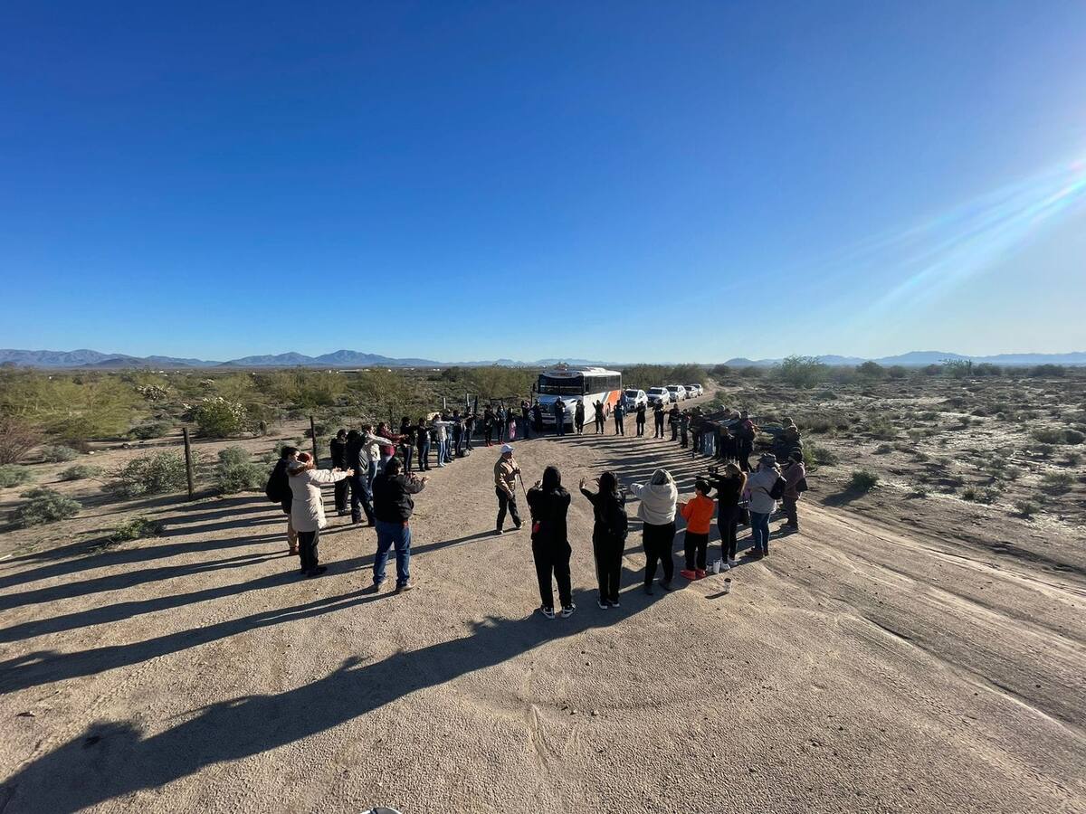 Los anfitriones turísticos realizaron el primer tour arqueológico con la participación de la etnia Tohono O’Odham / Foto: Marco Manríquez