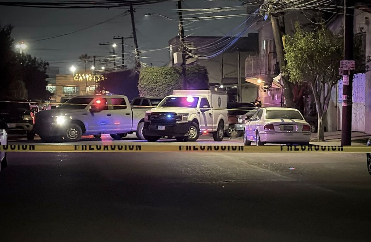 Un joven de 20 años perdió la vida y otro hombre resultó herido tras una agresión a balazos en el distrito Centenario; autoridades ya investigan los hechos. Foto: Border Zoom