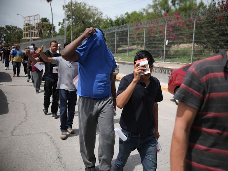 Detenciones de centroamericanos en EEUU caen a mínimos históricos en 2025