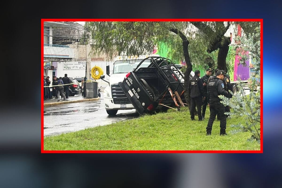 Policía pierde la vida tras impactar su patrulla contra un tráiler en Iztacalco