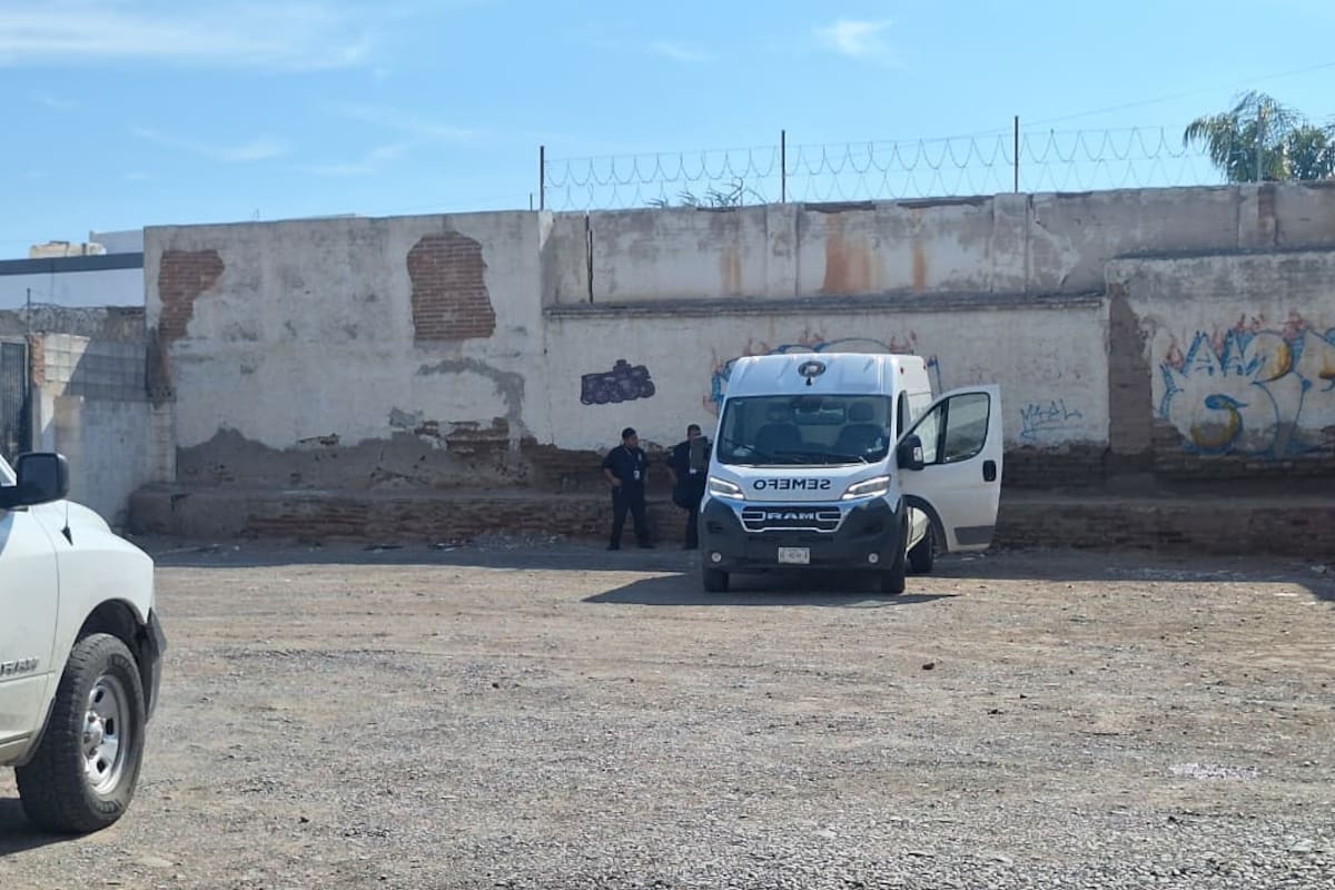 Una persona muere por posible infarto afuera de un banco en el Centro de Hermosillo