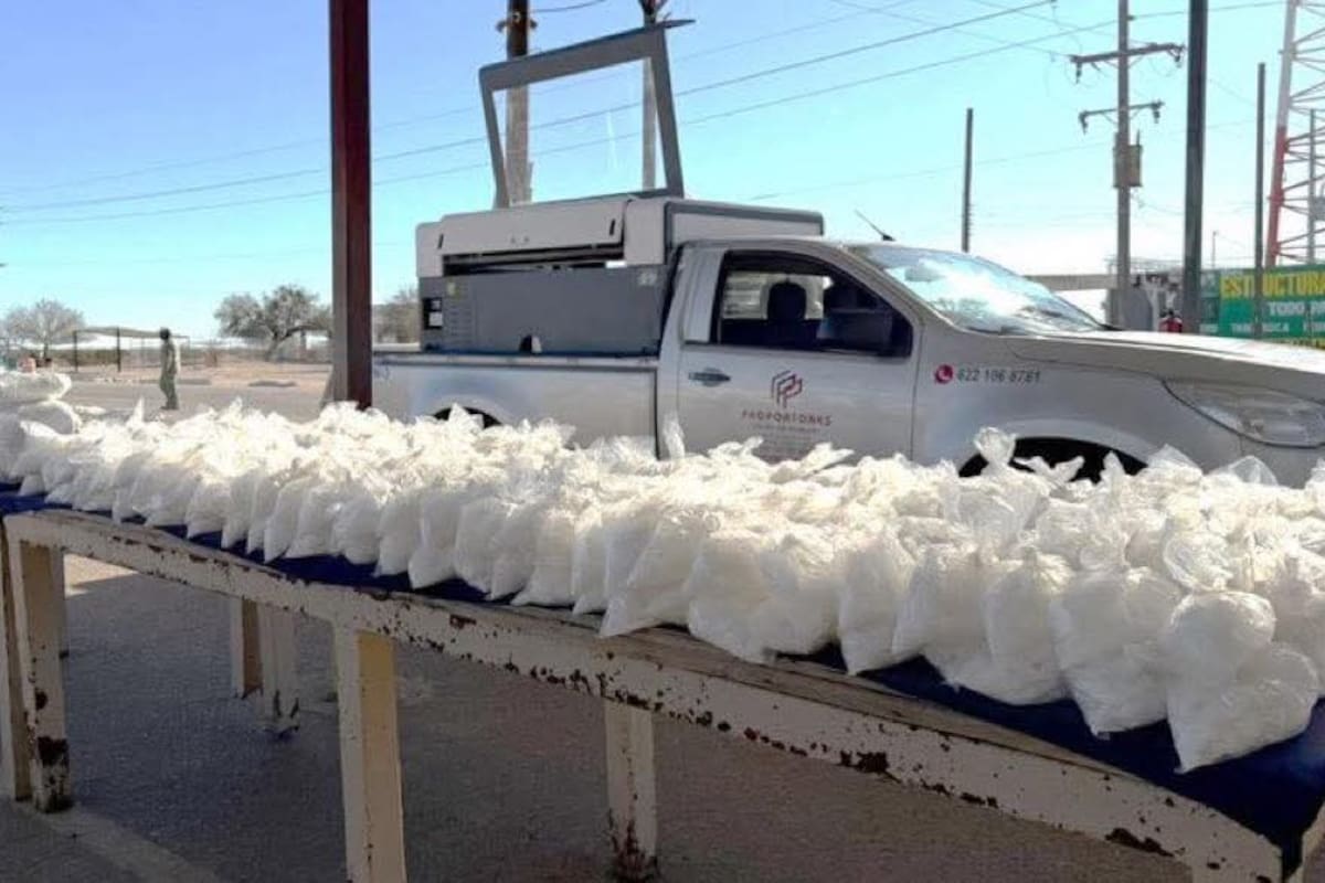 Aseguran 212 kilos de metanfetamina en San Luis Río Colorado; inhabilitan laboratorios en Sinaloa