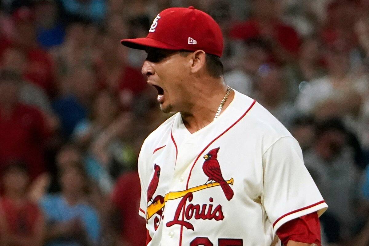 Mexicanos MLB: Giovanny Gallegos extiende su contrato con Cardenales de San Luis