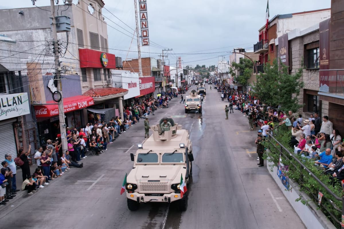 Nogales celebra el 216 aniversario de la Independencia con 20 contingentes y la primera participación de la comunidad Yoreme Mayo