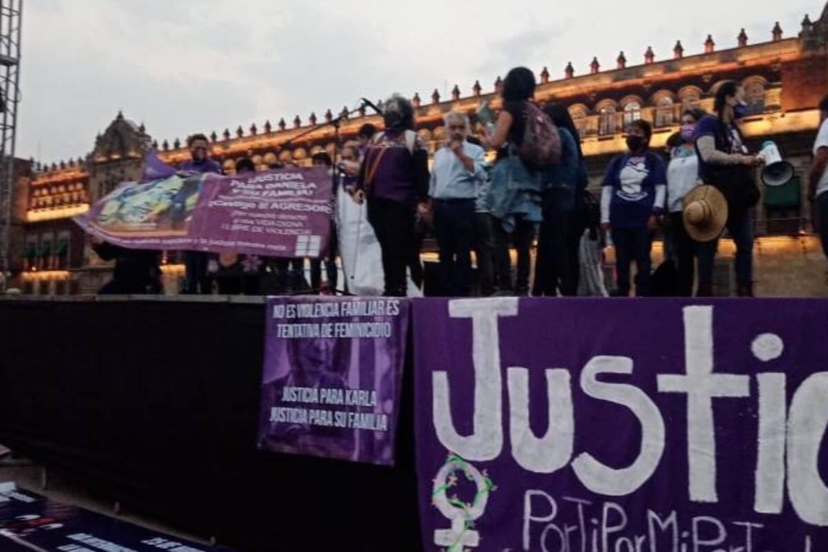 Marcha del 25N: Forman mitin en Zócalo para eliminar violencia contra las mujeres