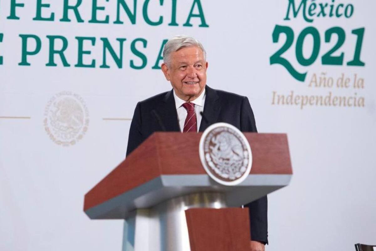 AMLO dice que médicos le recomiendan esperar para vacunarse contra Covid-19