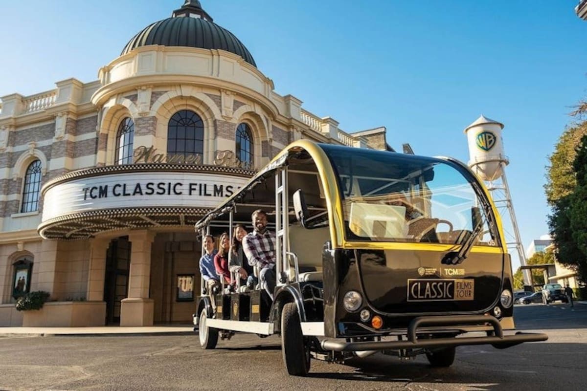 Abren nuevo tour de cine clásico en los estudios de Warner Bros.