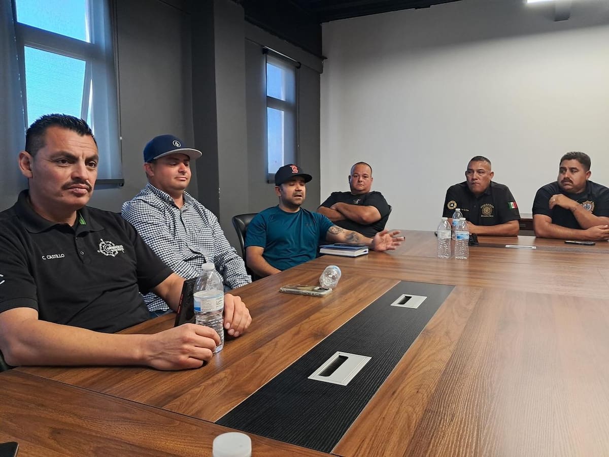 Continuarán buscando donaciones y recursos para apoyar a los bomberos. Fotos: Carmen Gutiérrez