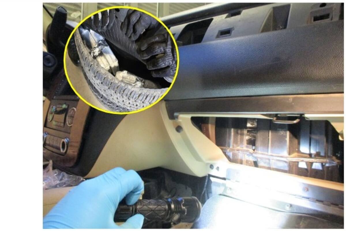 Agentes de CBP interceptan polvo de fentanilo de color morado en dos intentos de tráfico por separado
