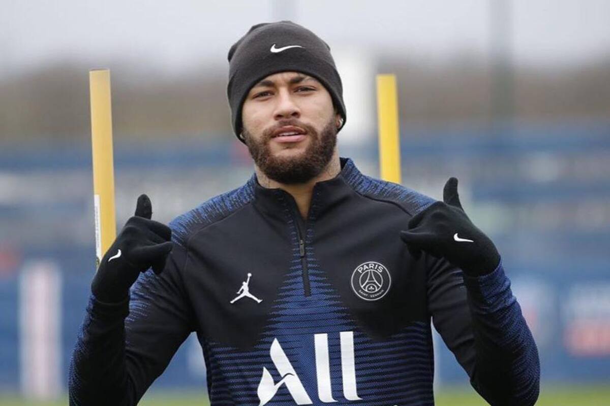 Neymar regresó a Brasil tras suspensión de Liga Francesa